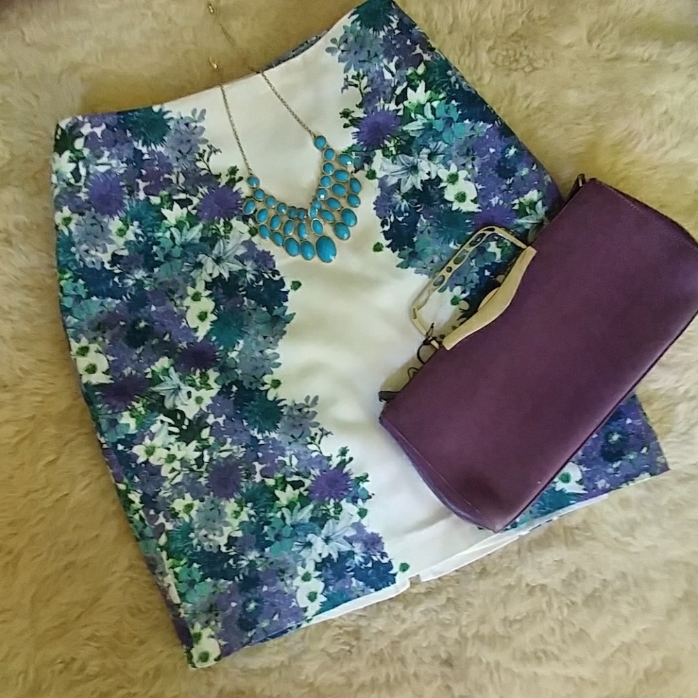 Cotton Pencil Skirt w/ Floral Color Blocking